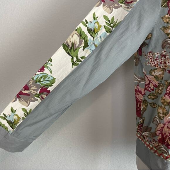 Soft Surroundings Gray Floral Beaded Button Front Long Sleeve Top Large - Picture 4 of 10